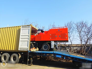 It-Telescopic Boom Laser Screed ta' Huaang Machinery HA200-4L Issettja Qlugħ ...